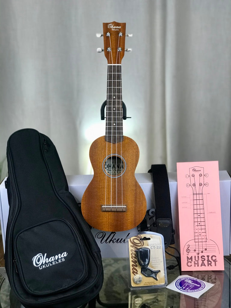 Ohana SK-10 Soprano Ukulele Starter Pack