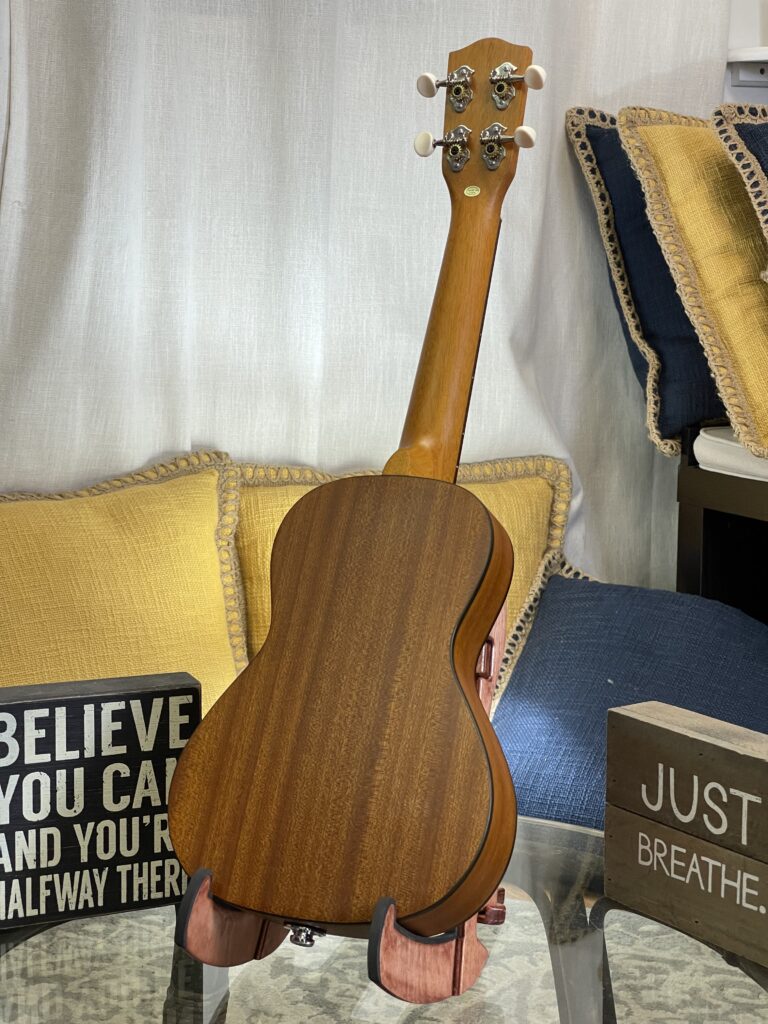 Ohana CKS-22E Solid Spruce Top Slimline Concert Ukulele